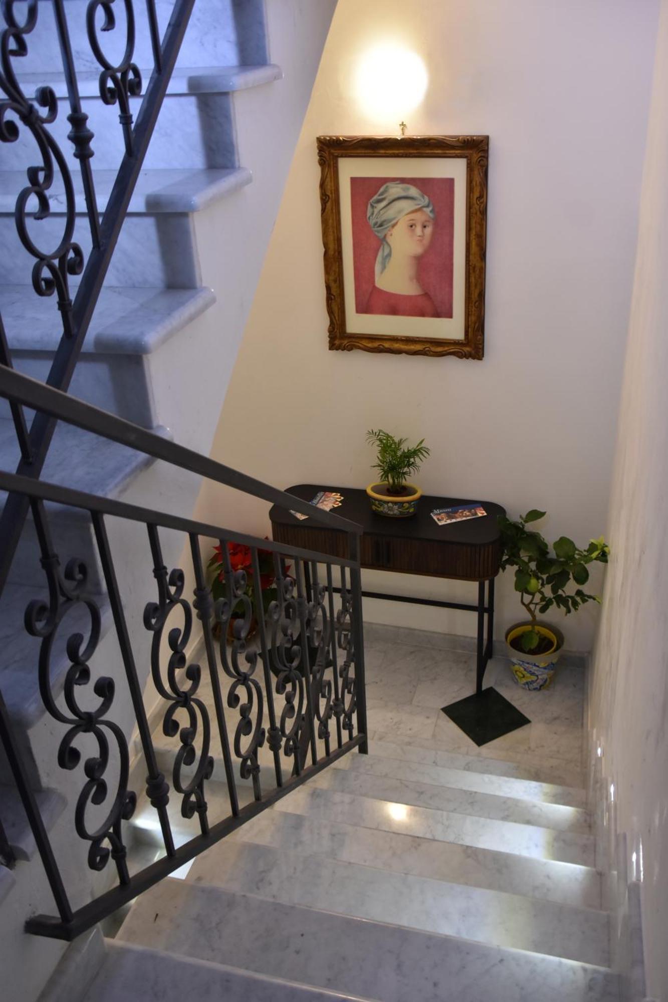 Gloden House Apartments Таормина Экстерьер фото
